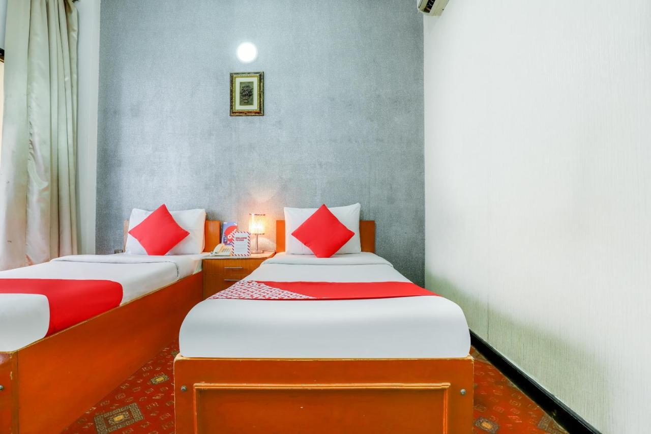 Oyo 339 Vienna Hotel Дубай Екстериор снимка