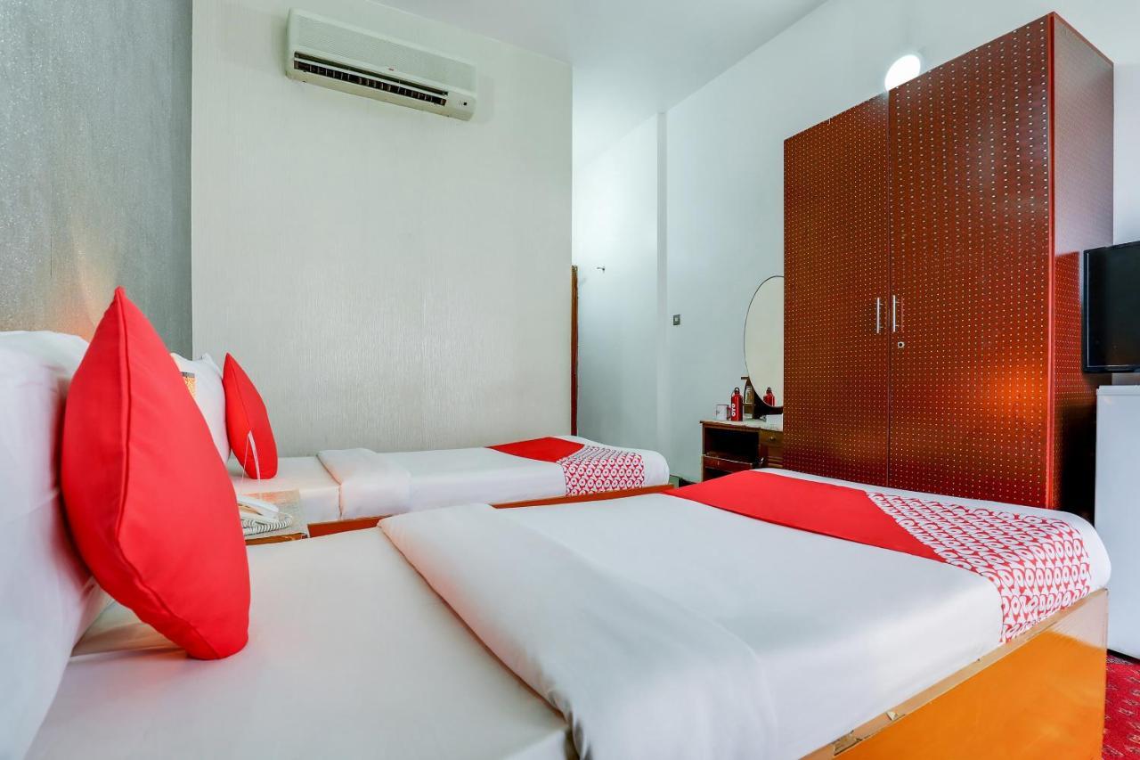 Oyo 339 Vienna Hotel Дубай Екстериор снимка