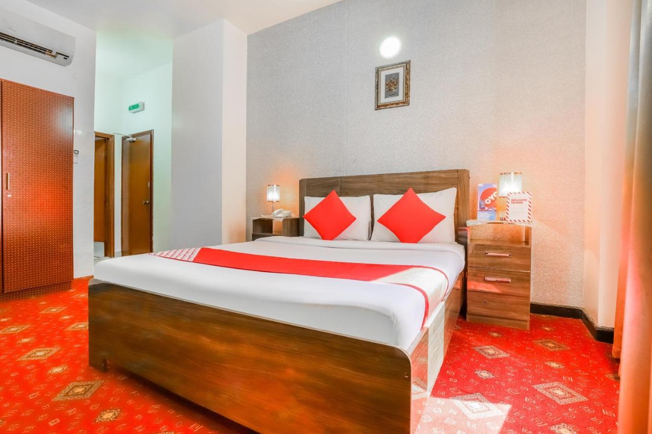Oyo 339 Vienna Hotel Дубай Екстериор снимка